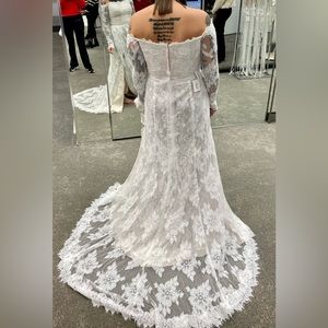 Large floral lace long sleeve wedding dress - Melissa Sweet